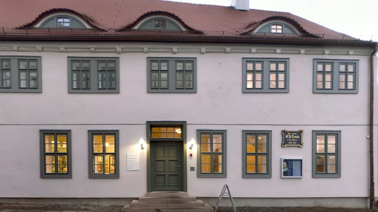 Ansicht des Wohnhauses August Hermann Franckes am Eingang auf das Gelände der Franckeschen Stiftungen